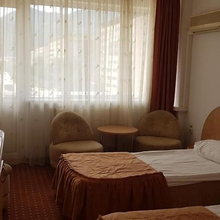 Grand Hotel Ceahlau Piatra Neamt Luaran gambar