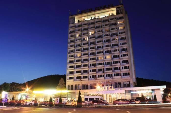 Grand Hotel Ceahlau Piatra Neamt Luaran gambar