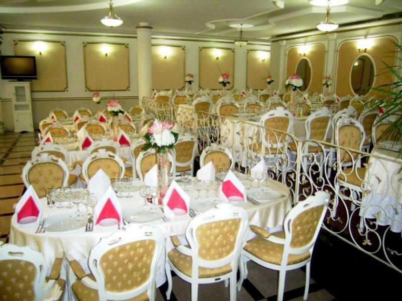 Grand Hotel Ceahlau Piatra Neamt Luaran gambar