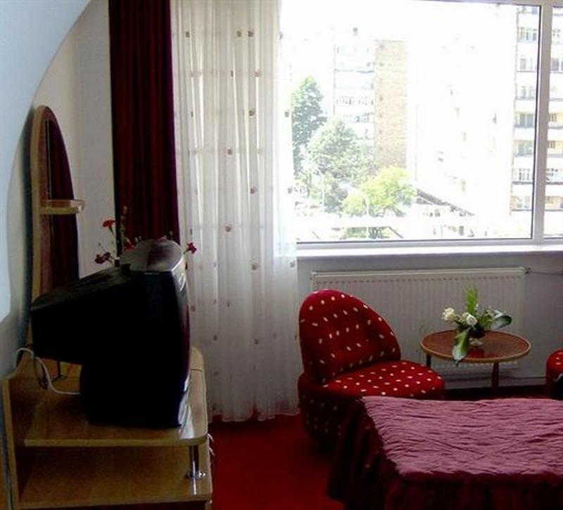 Grand Hotel Ceahlau Piatra Neamt Luaran gambar